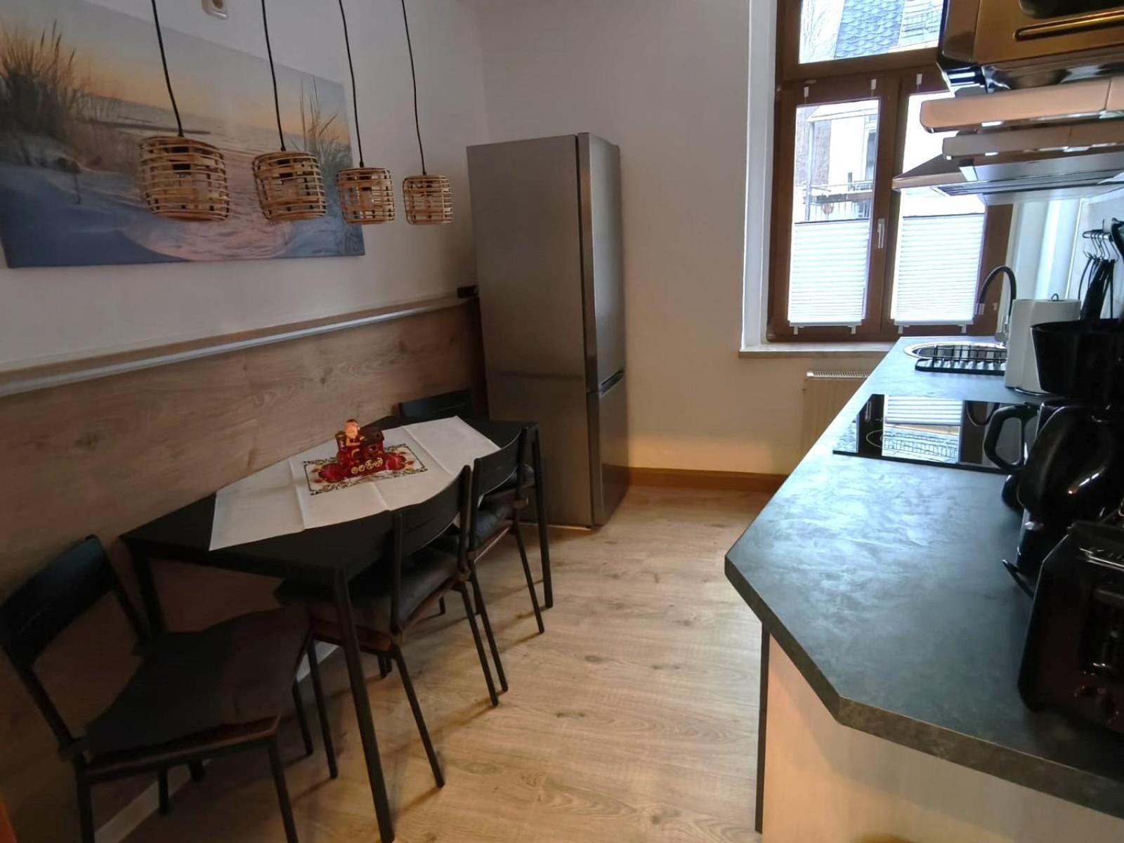 Zentral Und Ruhig In Auerbach Apartment